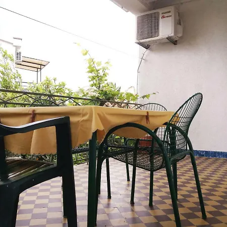 Ena Apartmán Promajna